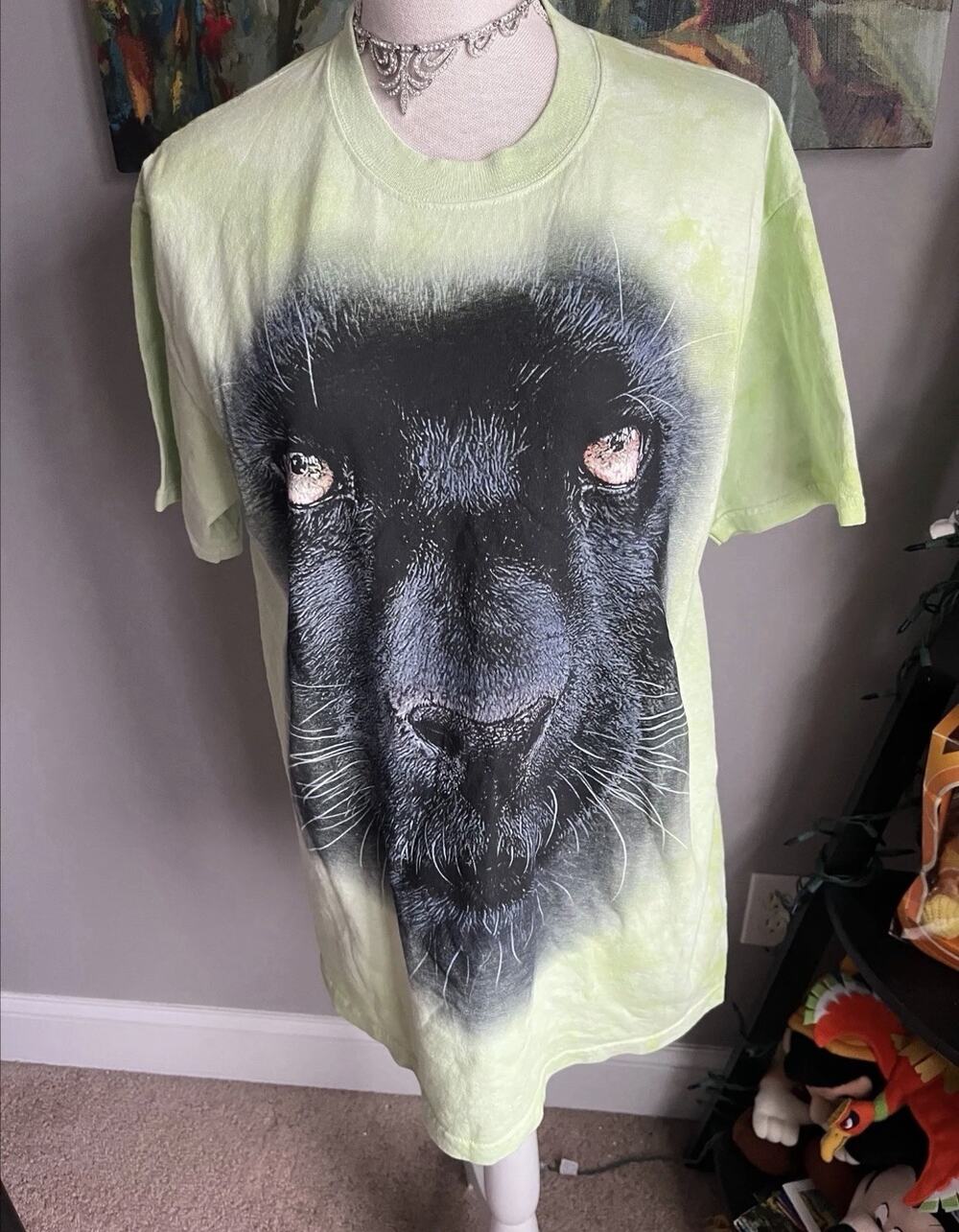 The Mountain Black Panther Big Cat Graphic T Shirt Medium Employee Only Green